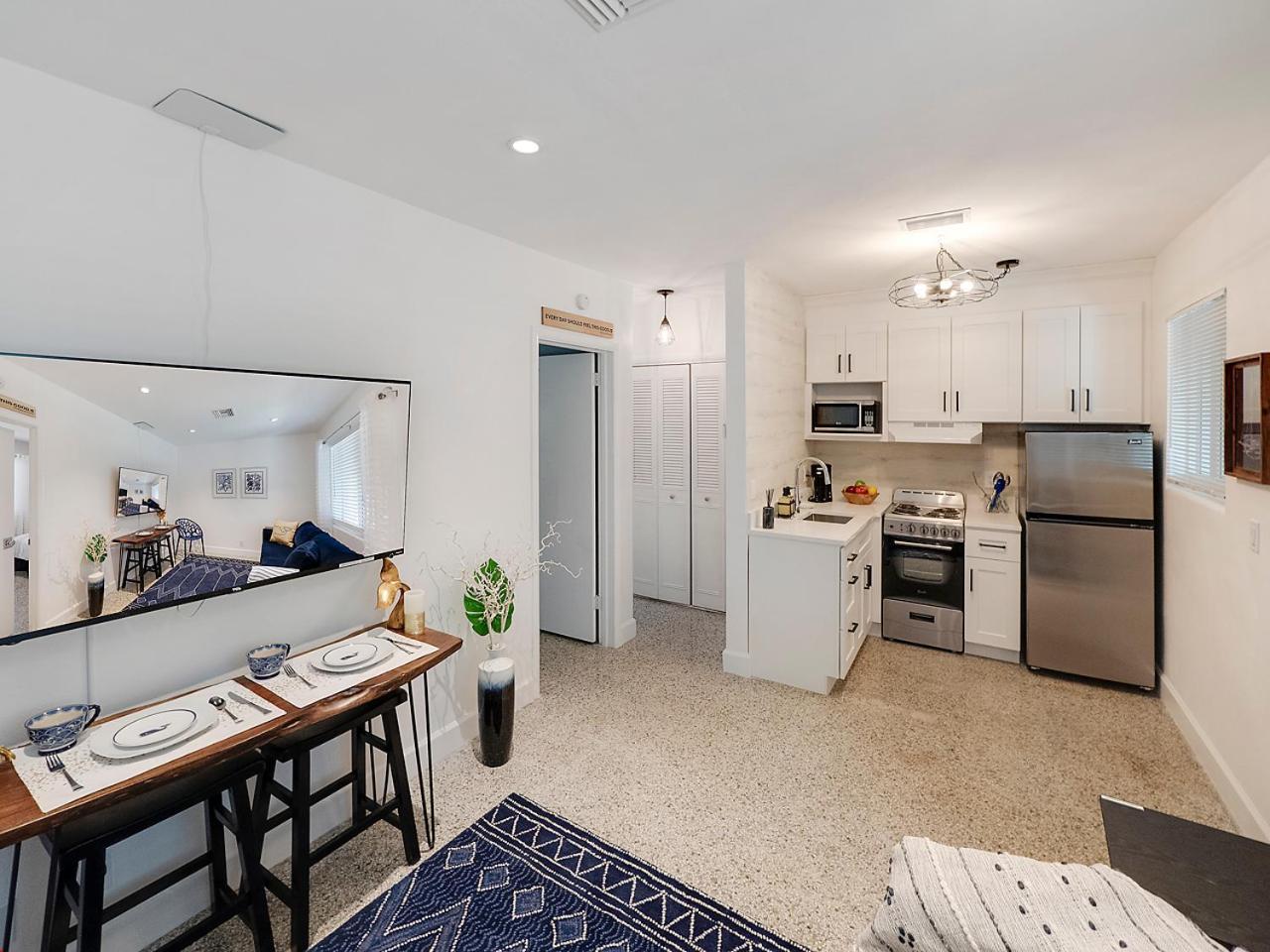 Beautiful 1 Bedroom Steps To The Beach! West Palm Beach Kültér fotó