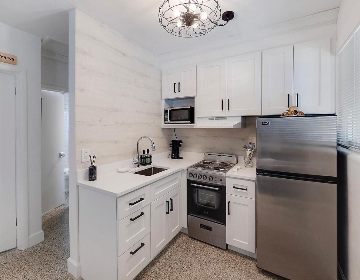 Beautiful 1 Bedroom Steps To The Beach! West Palm Beach Kültér fotó